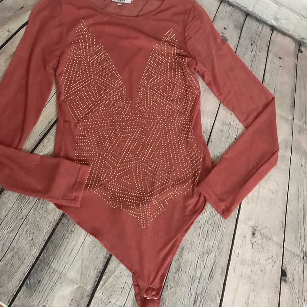 NWOT Sheer Mesh Thong Bodysuit – Mauve/Blush with Gold Studs – Size L (Fits M/L) - Picture 2 of 8